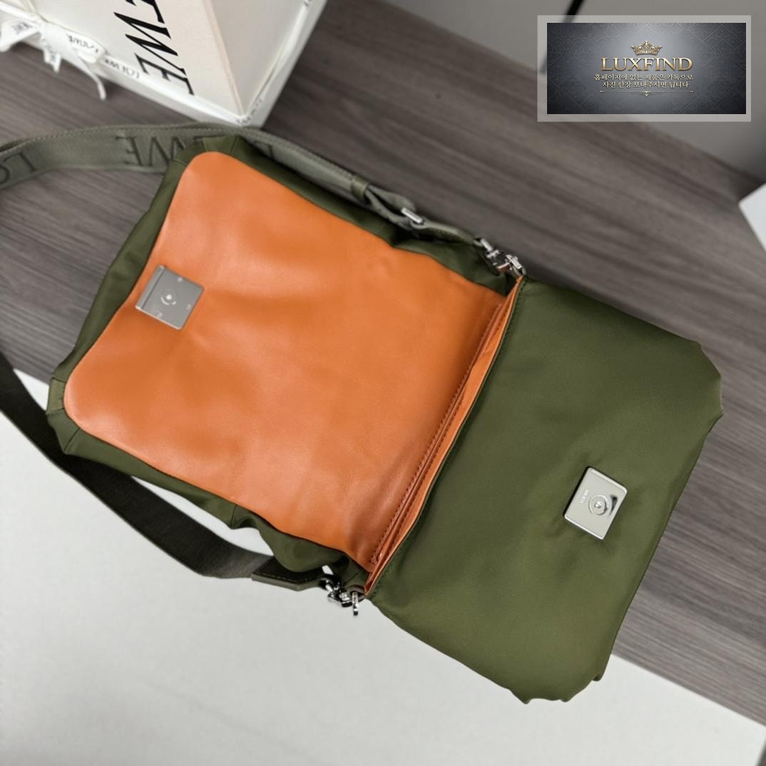 Loewe Goya Puffer Shoulder