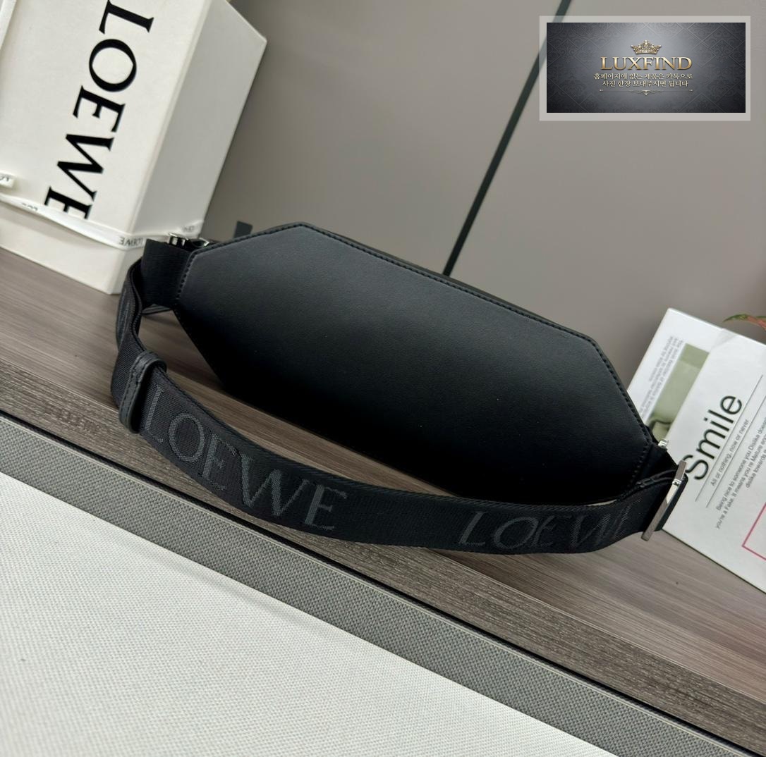 Loewe Convertible Sling