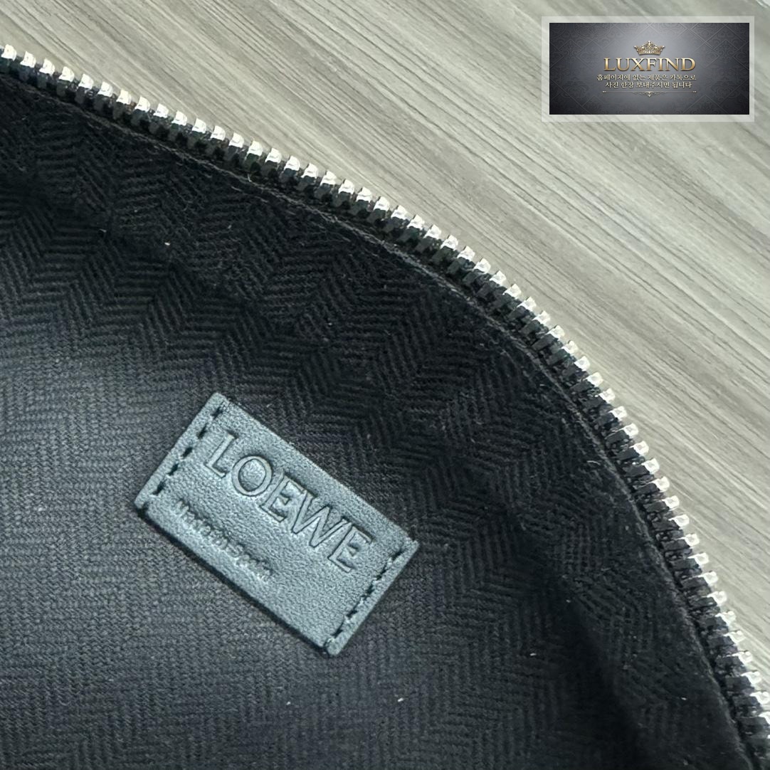 Loewe Convertible Sling