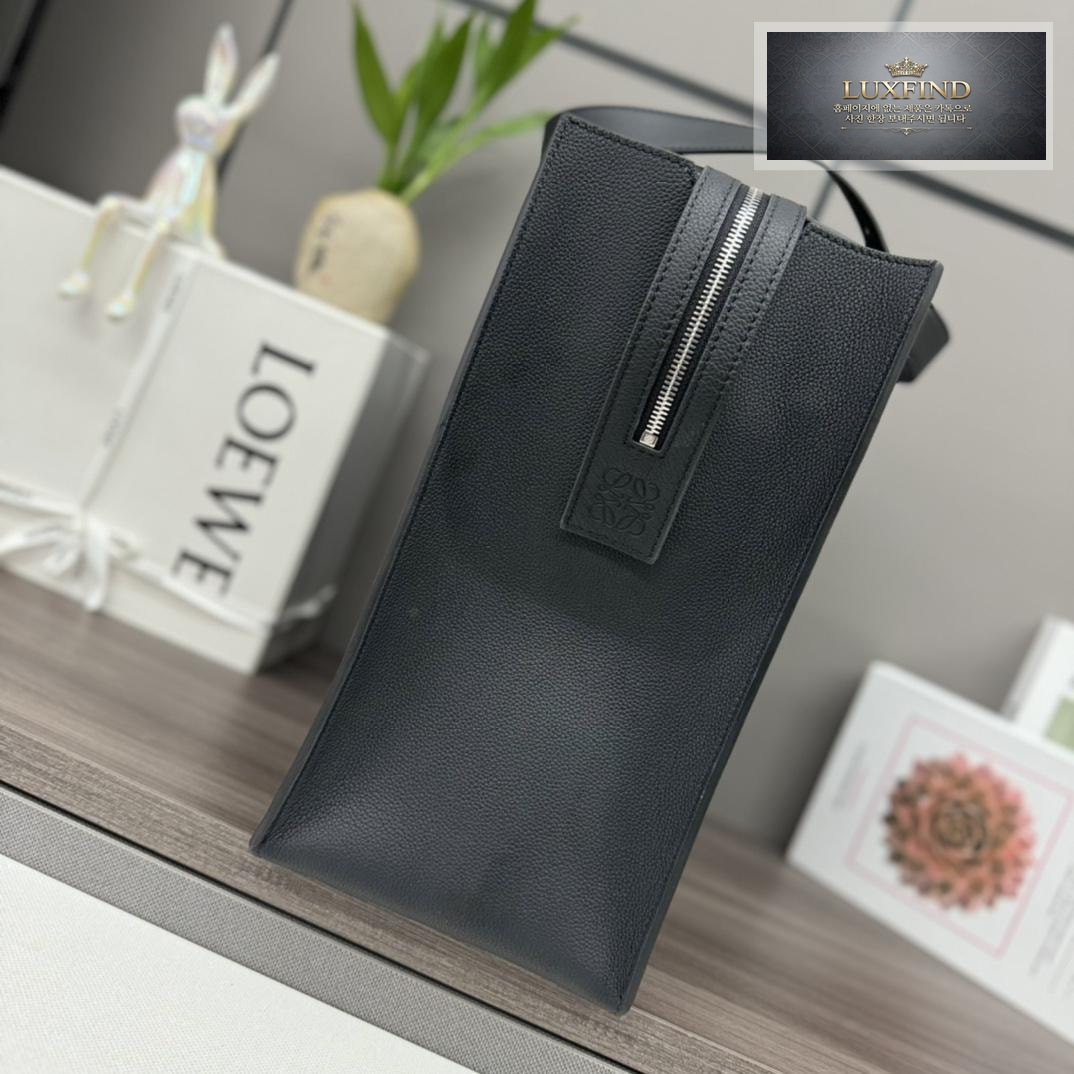 Loewe Buckle Zip Tote