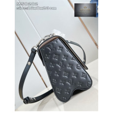 루이비통 트위스트 MM 에삐 M50282