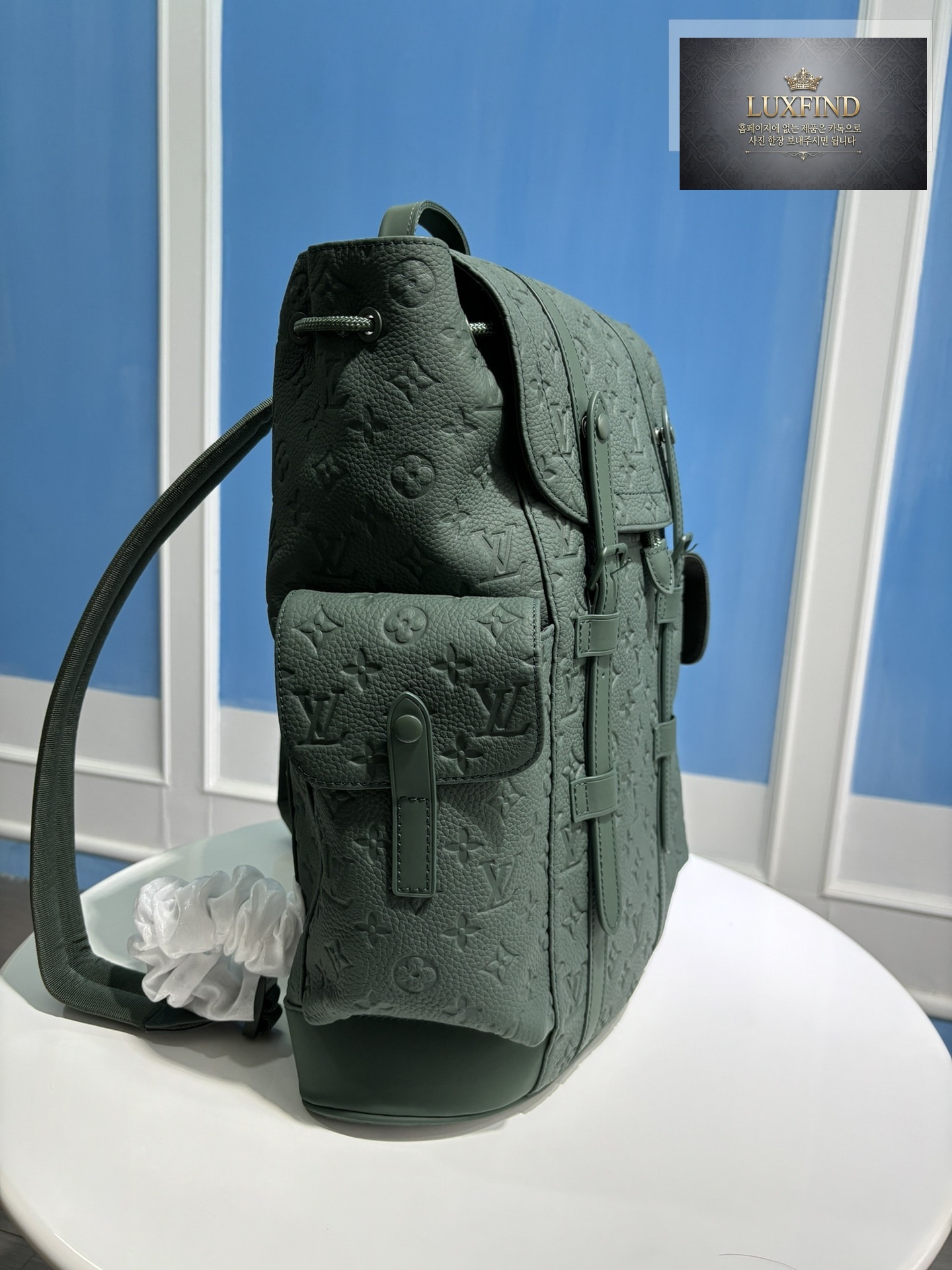 루이비통 토뤼옹 모노그램 패턴 크리스토퍼 MM 백팩