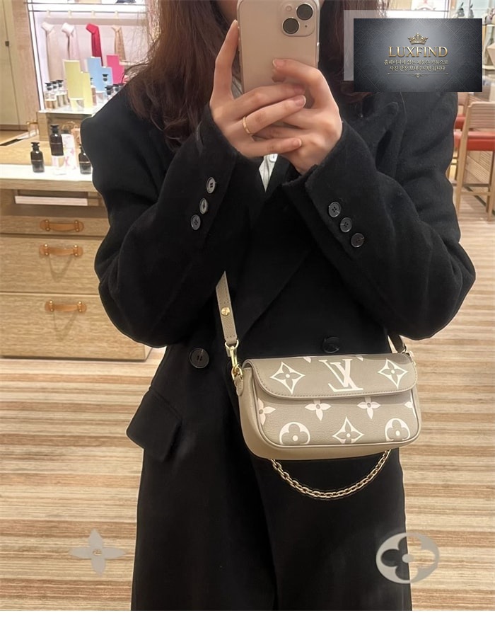루이비통 월릿 온 체인 아이비 앙프렝뜨 모노그램 M82211