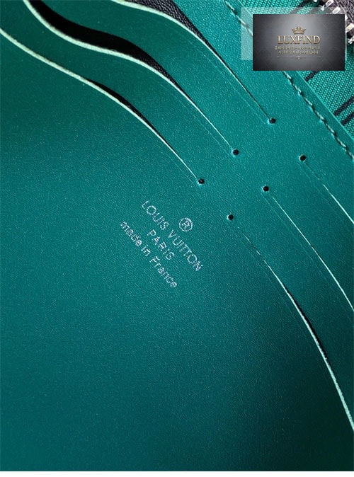 루이비통 모노그램 포쉐트 보야주 MM 보르네오 그린 M12819