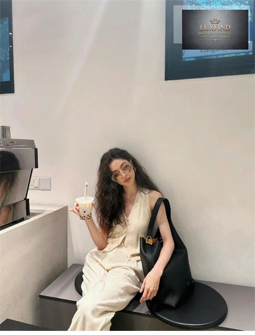 루이비통 로우 키 호보 MM M24856