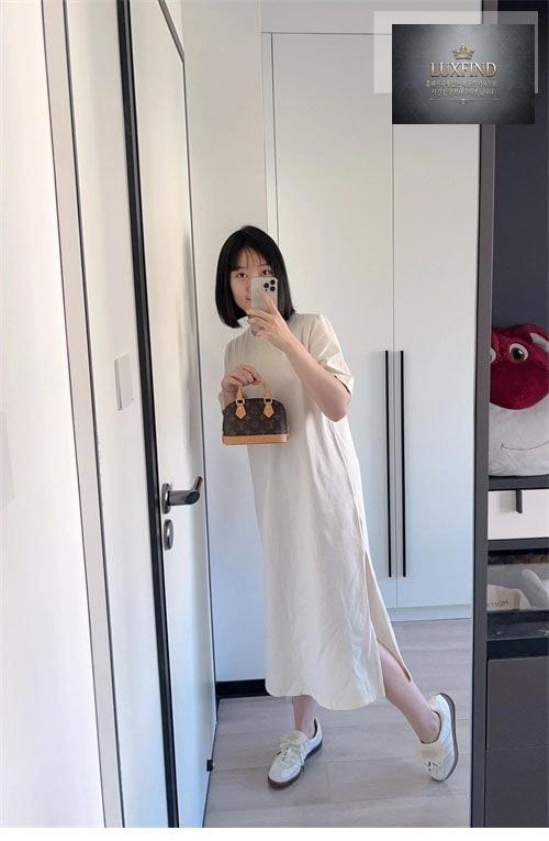 루이비통 나노 알마 모노그램 숄더백 M82717