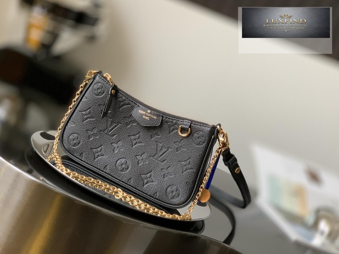 Louis Vuitton Easy Pouch on Strap