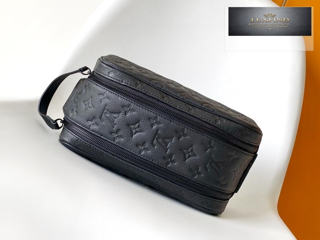 Louis Vuitton Dopp Kit
