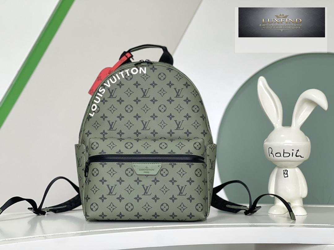 Louis Vuitton Discovery BackPack