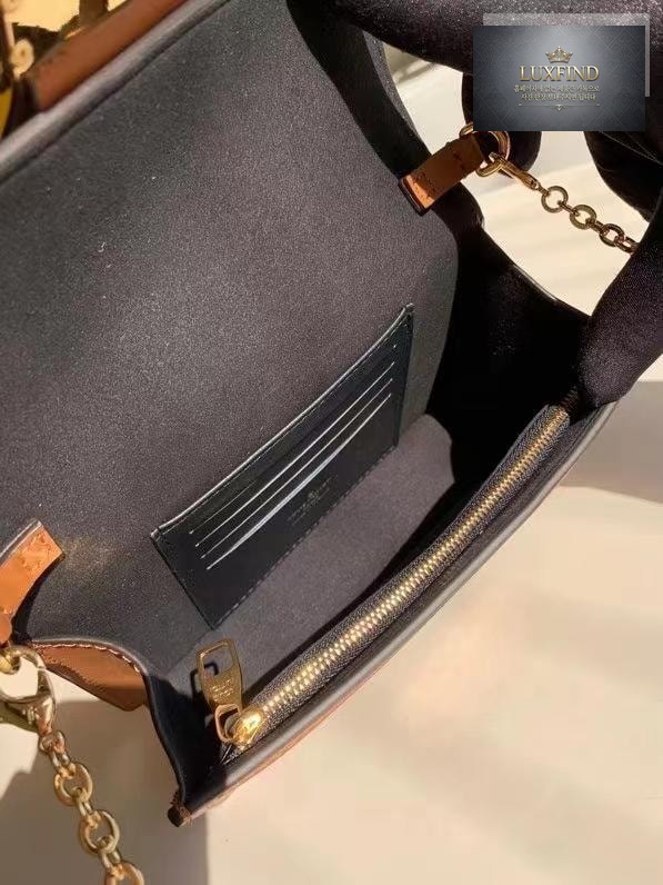 Louis Vuitton Dauphine Chain Wallet Monogram
