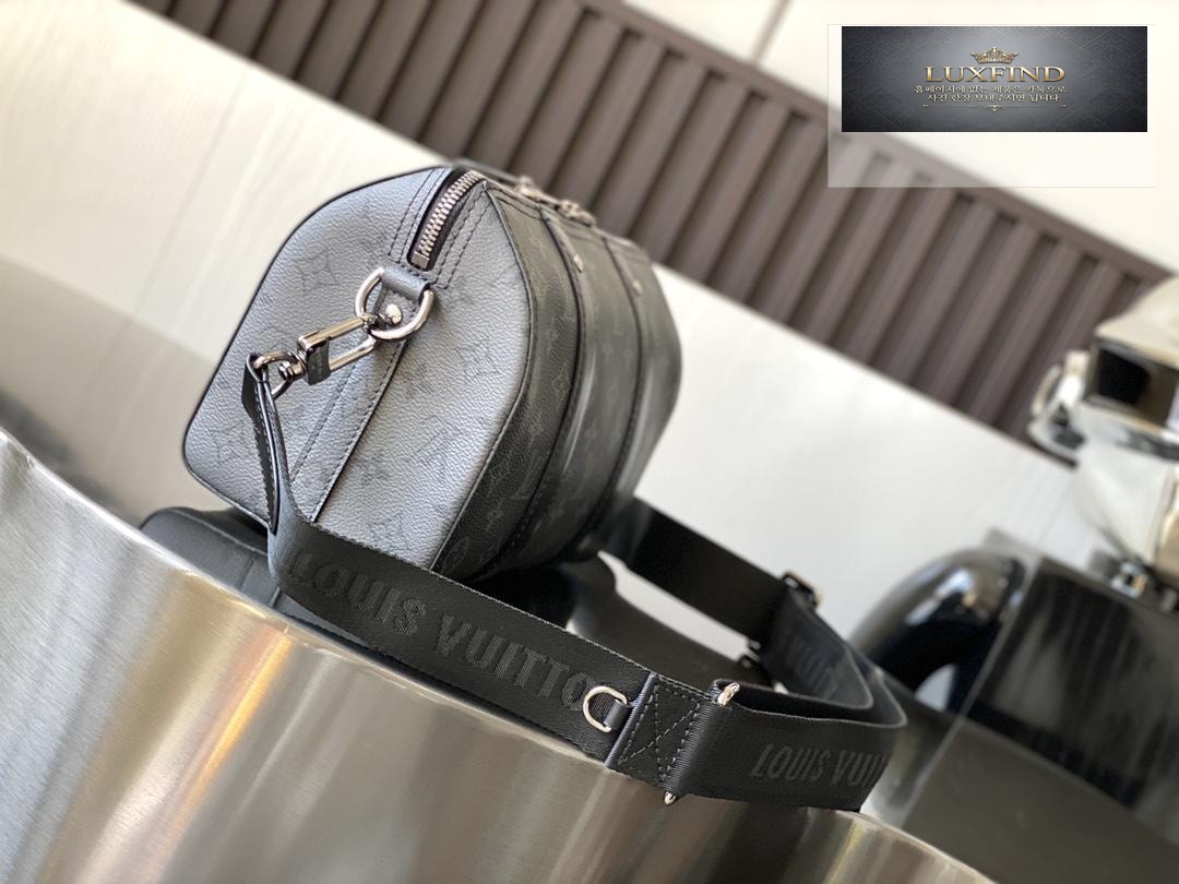 Louis Vuitton City Keeppole