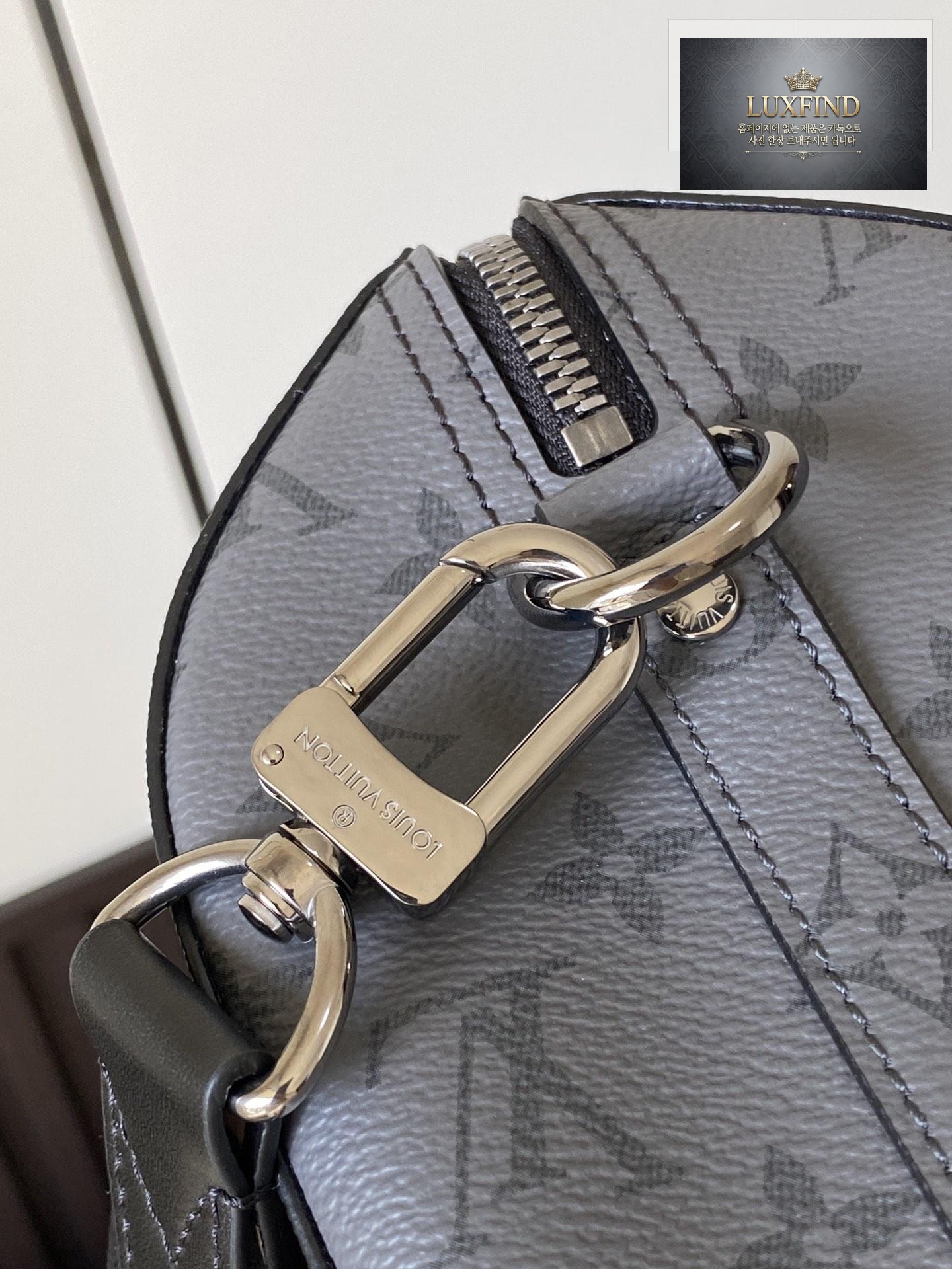 Louis Vuitton City Keeppole