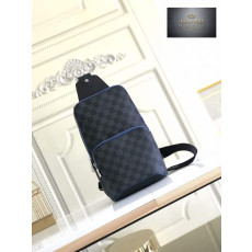 Louis Vuitton Avenue Sling