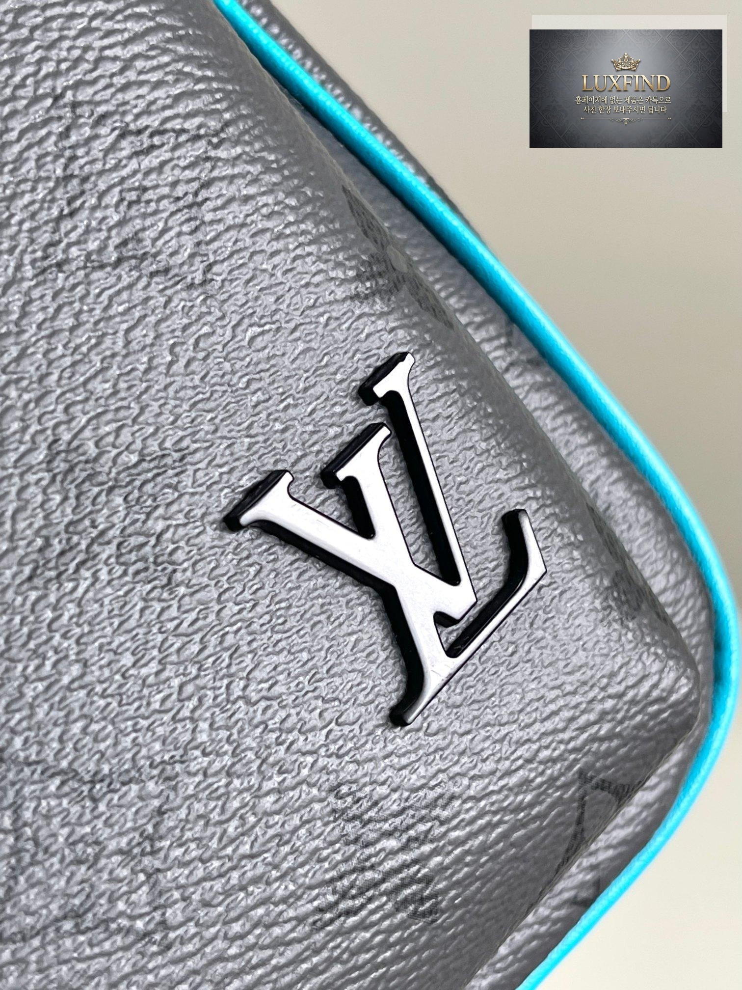Louis Vuitton Aveneu Sling PM Monogram Eclipse Revers