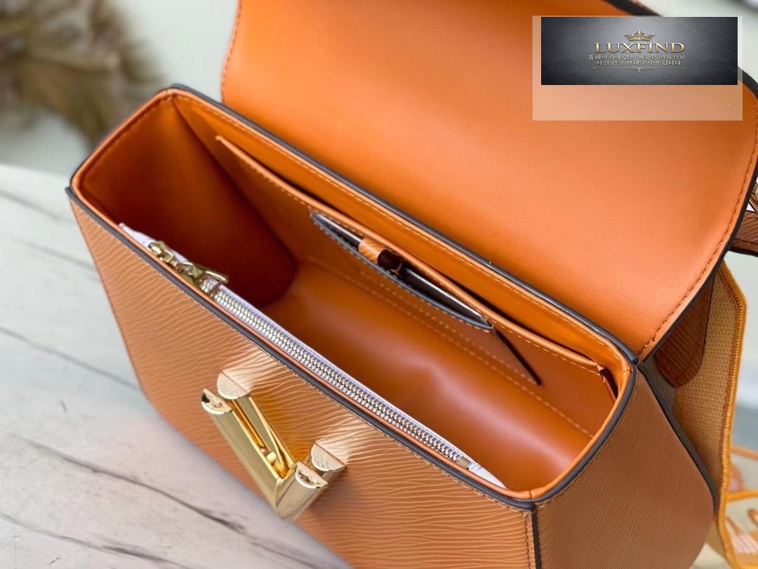 Louis Vuitton Twist MM