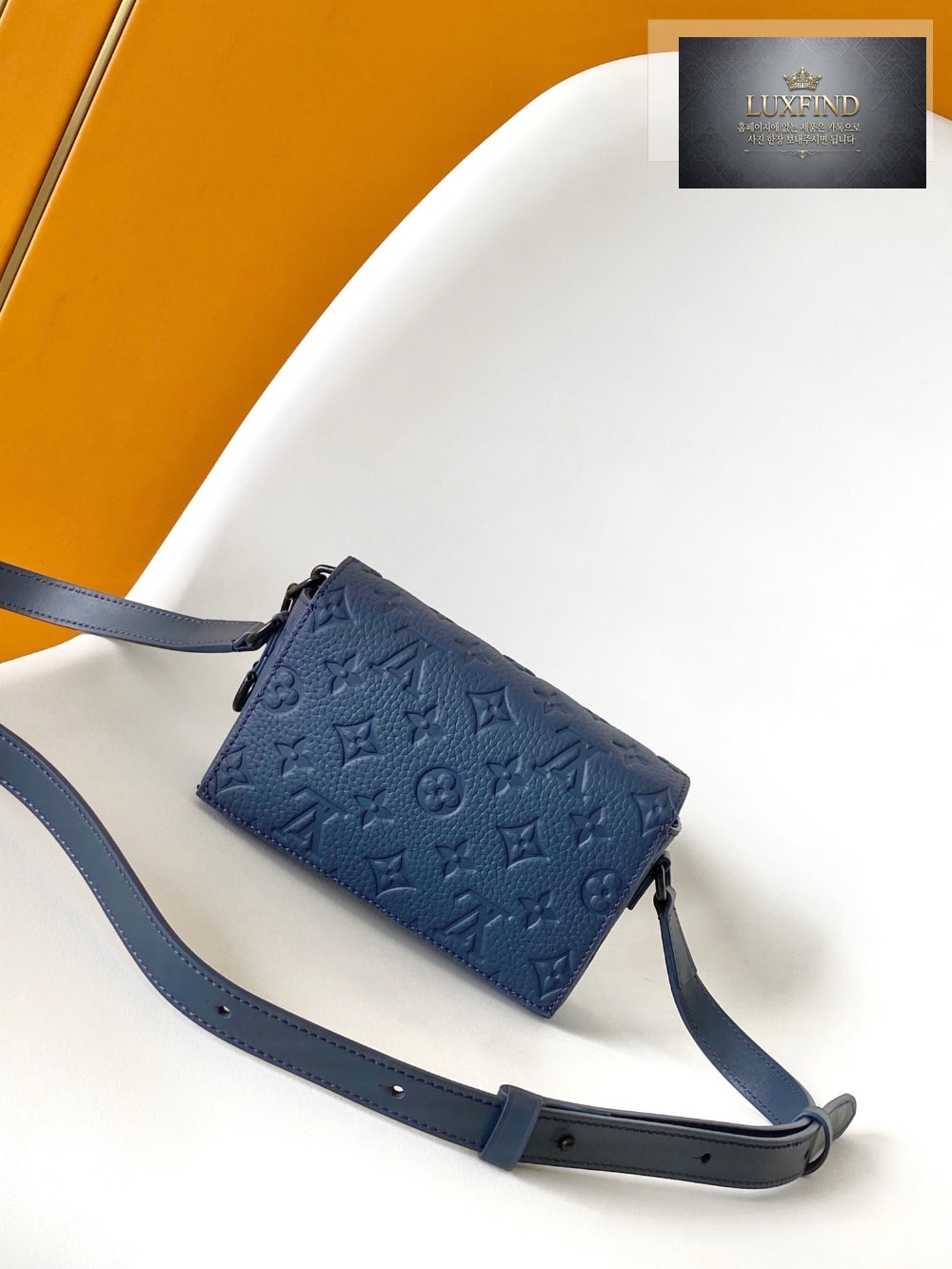 Louis Vuitton Steamer Wearable Wallet Taurillon Monogram