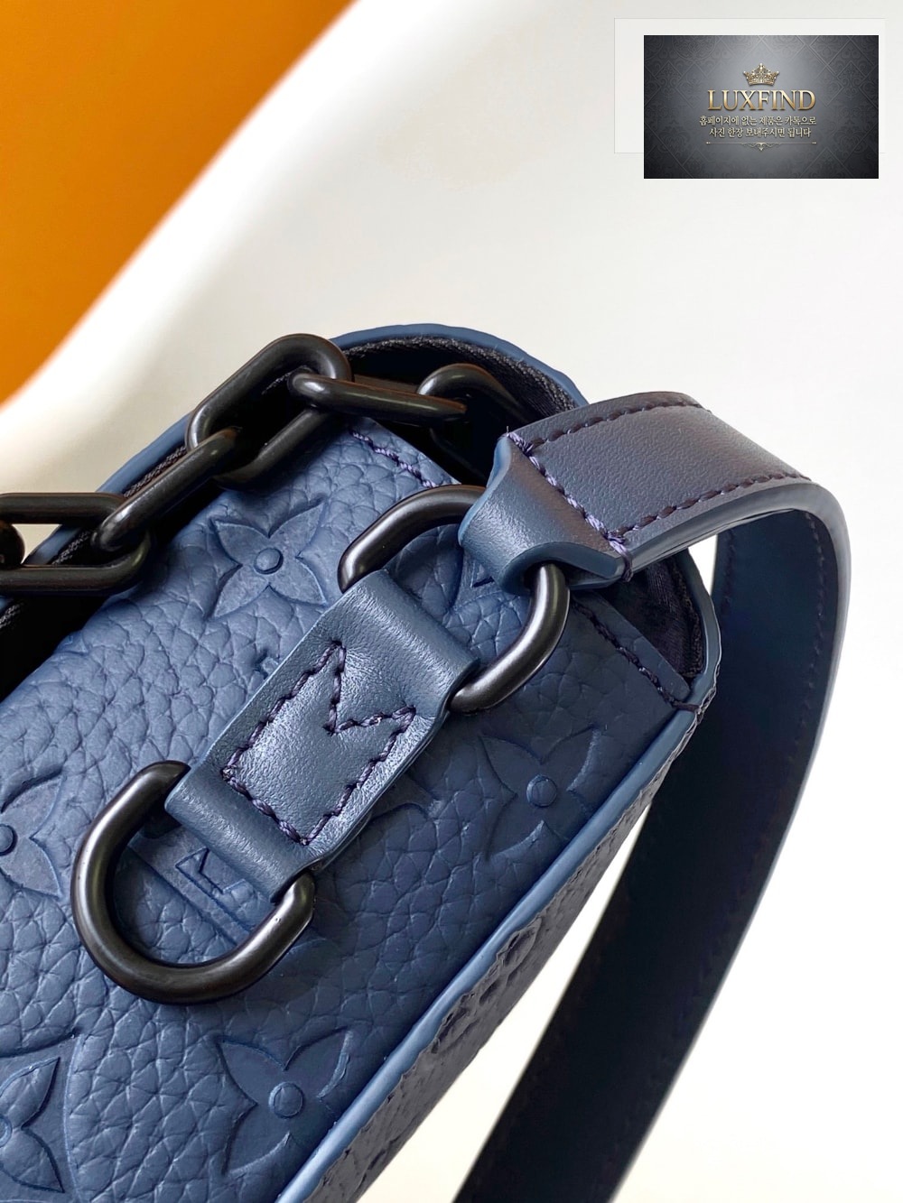 Louis Vuitton Steamer Wearable Wallet Taurillon Monogram