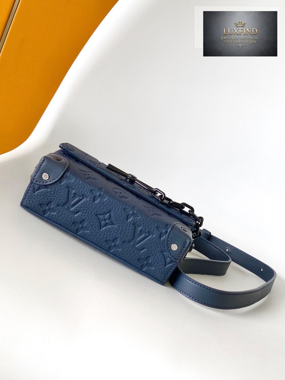 Louis Vuitton Steamer Wearable Wallet Taurillon Monogram