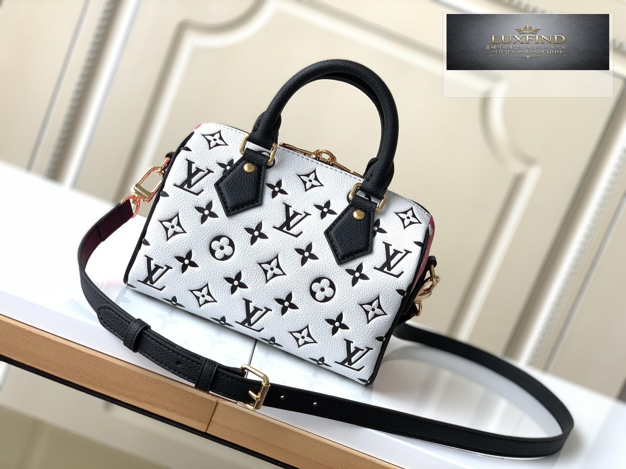 Louis Vuitton Speedy Bandoullier 20