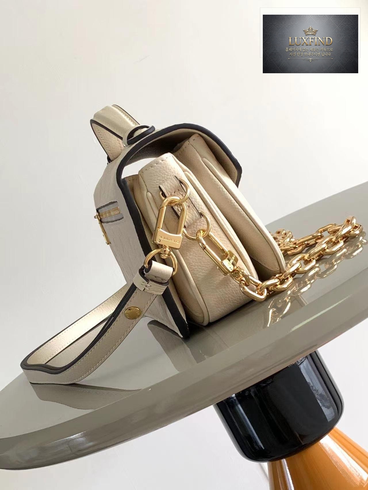 Louis Vuitton Pochette Metis East West Edition