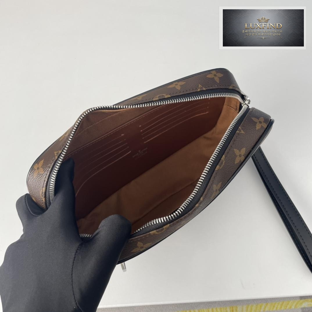 Louis Vuitton Pochette Kasai