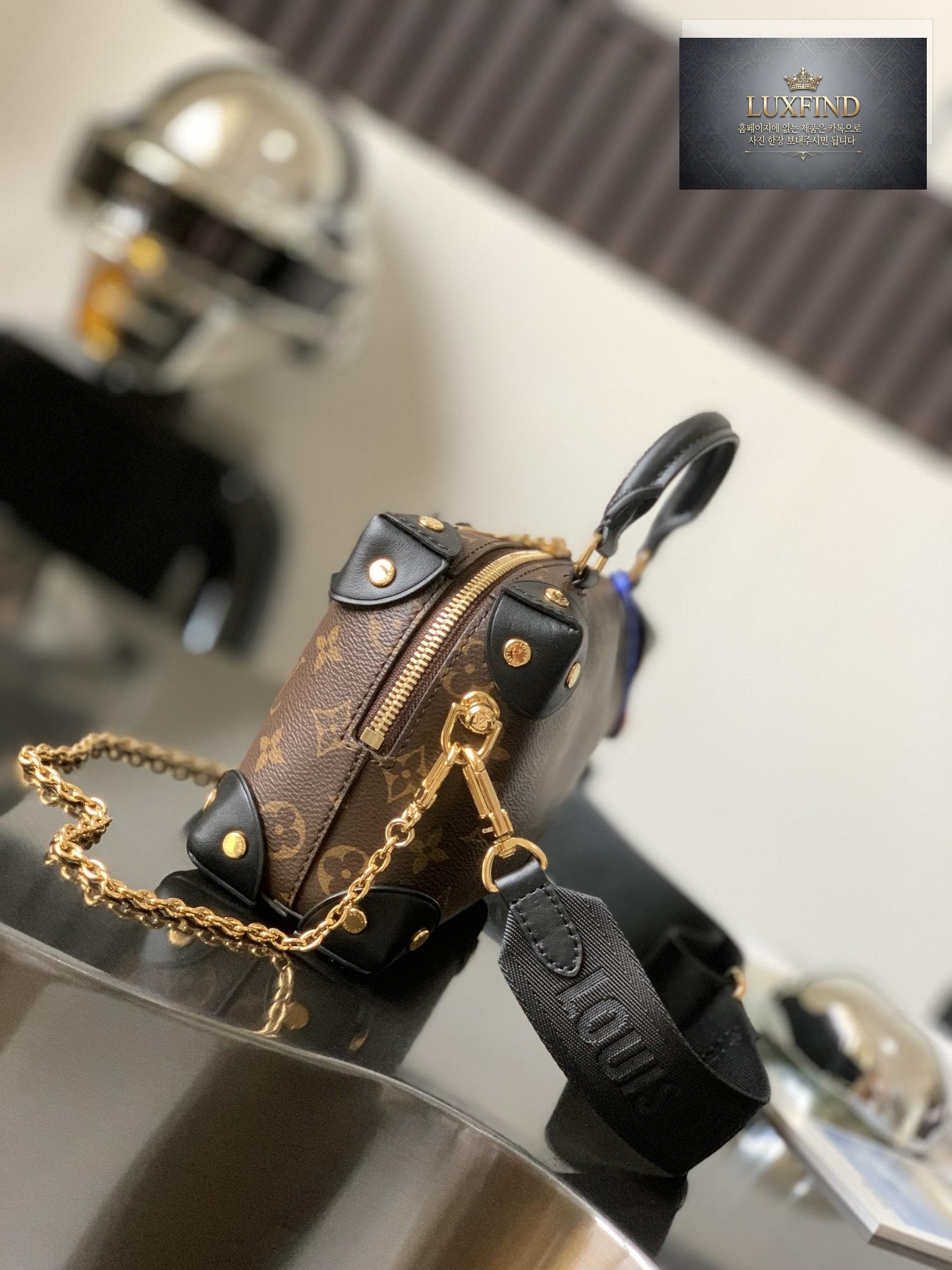 Louis Vuitton Petite Mal Souple Monogram