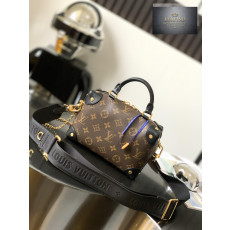 Louis Vuitton Petite Mal Souple Monogram