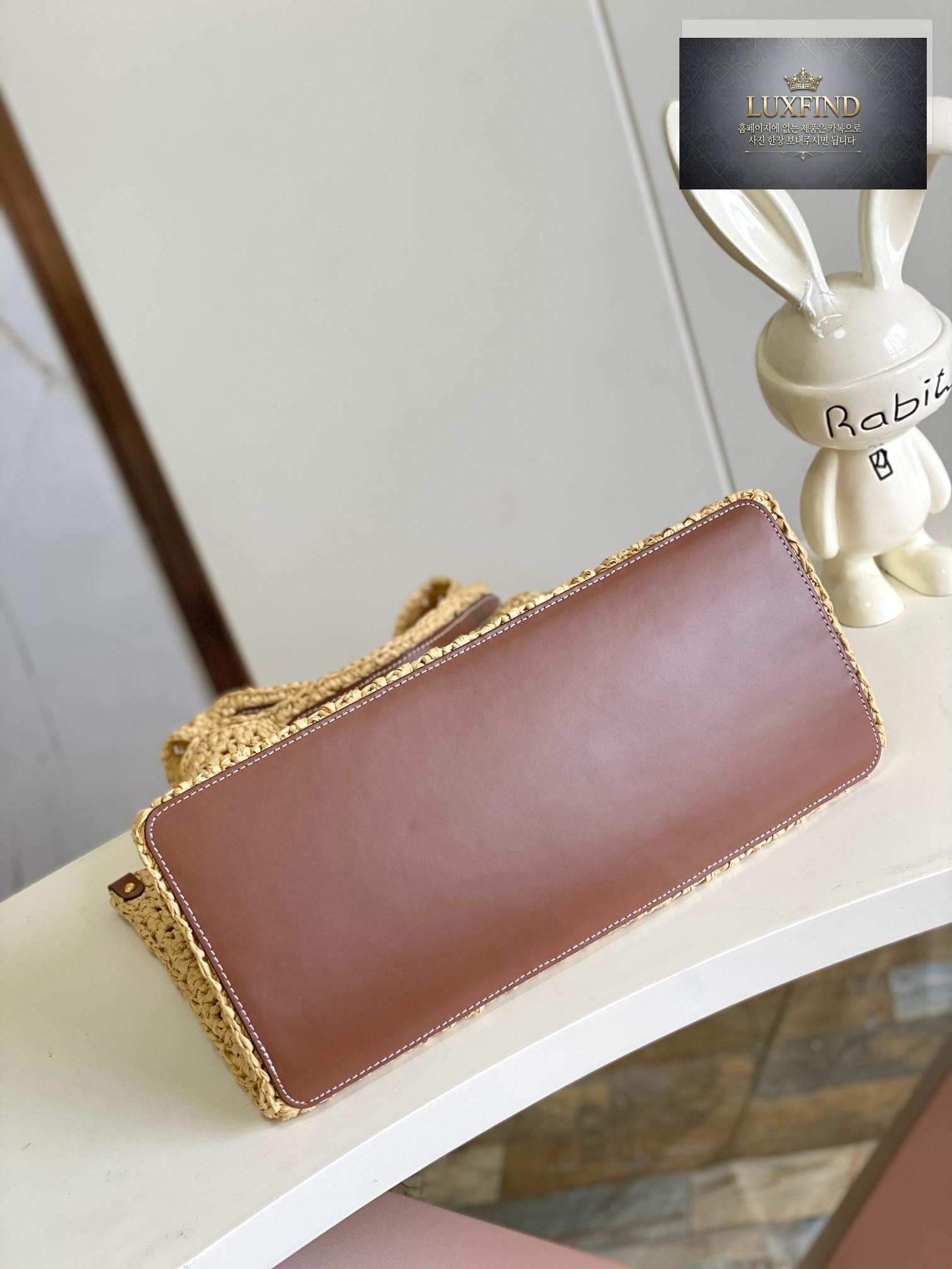 Louis Vuitton On The Go Raffia