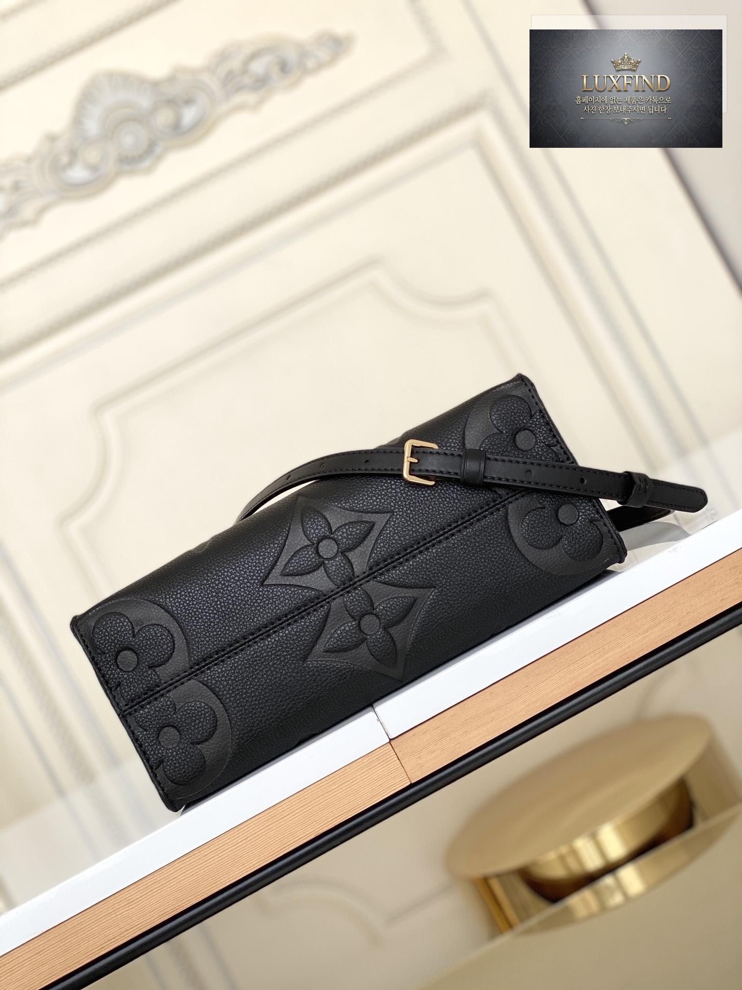 Louis Vuitton On The Go PM