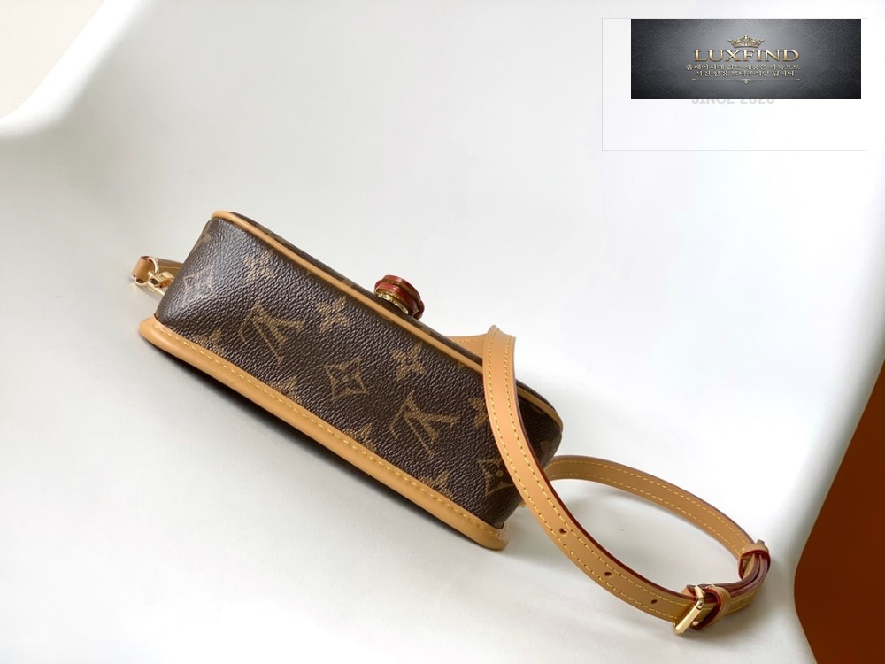 Louis Vuitton Nano Daine