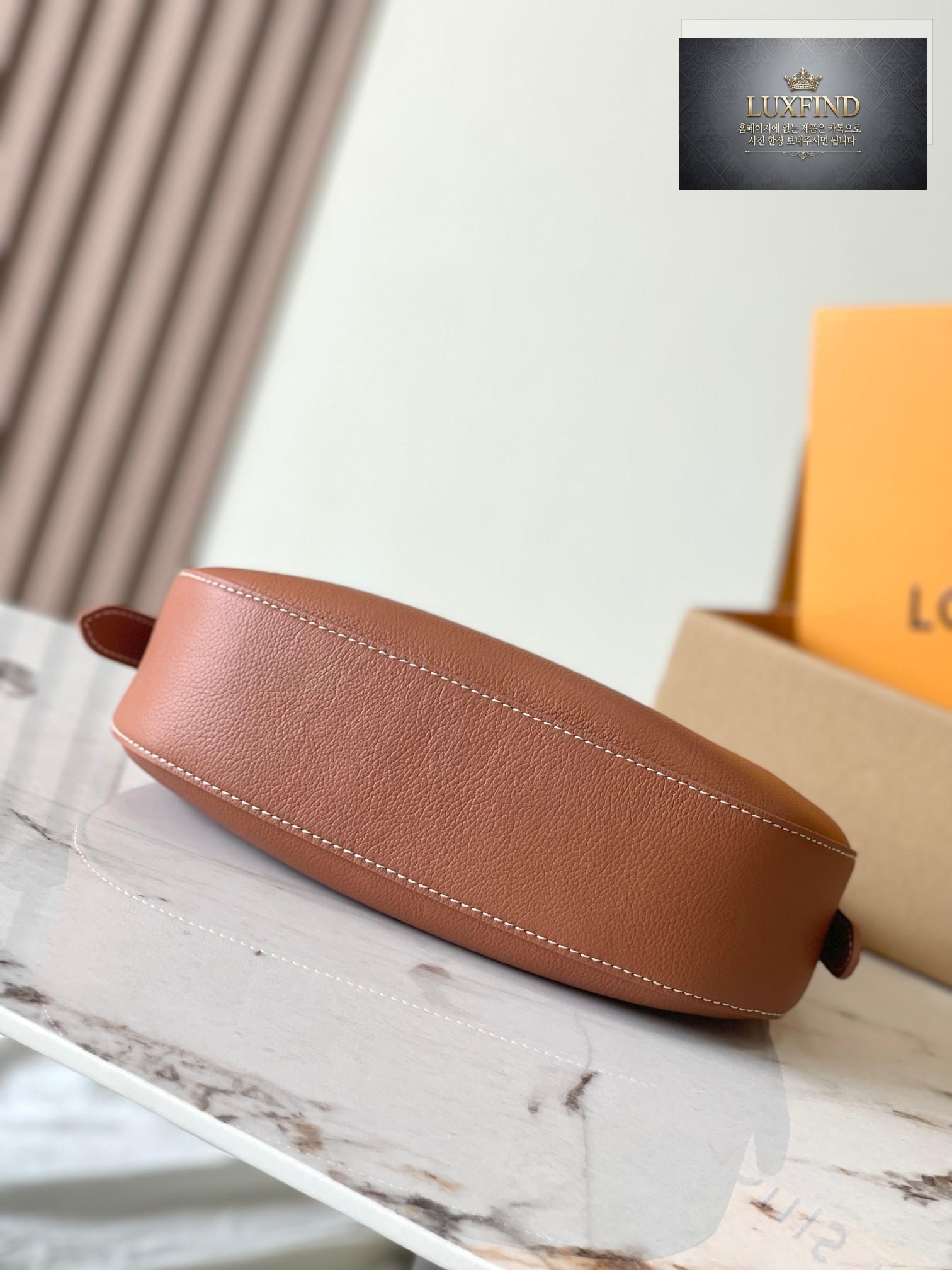 Louis Vuitton Low Key Shoulder
