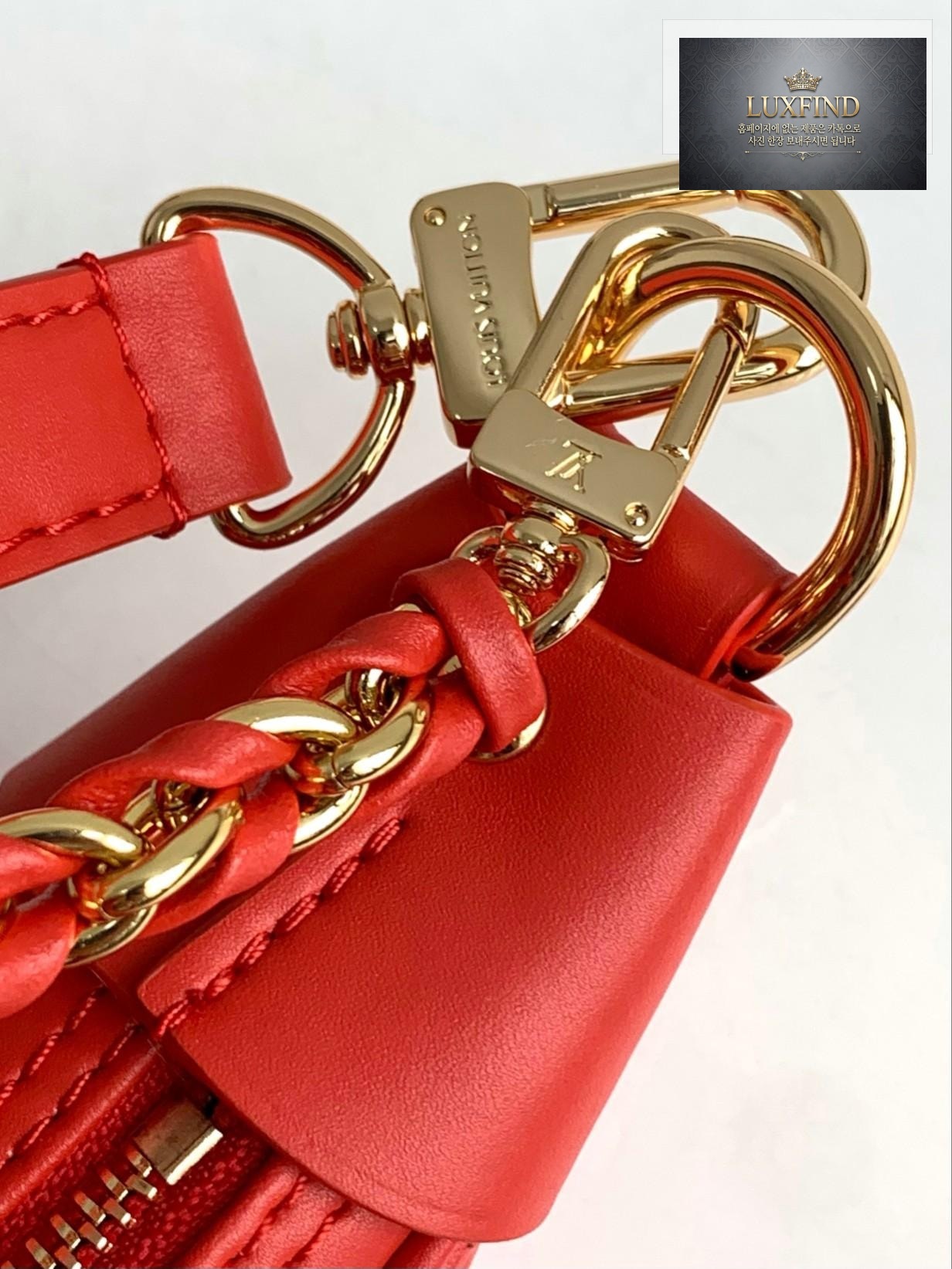 Louis Vuitton Loop H27