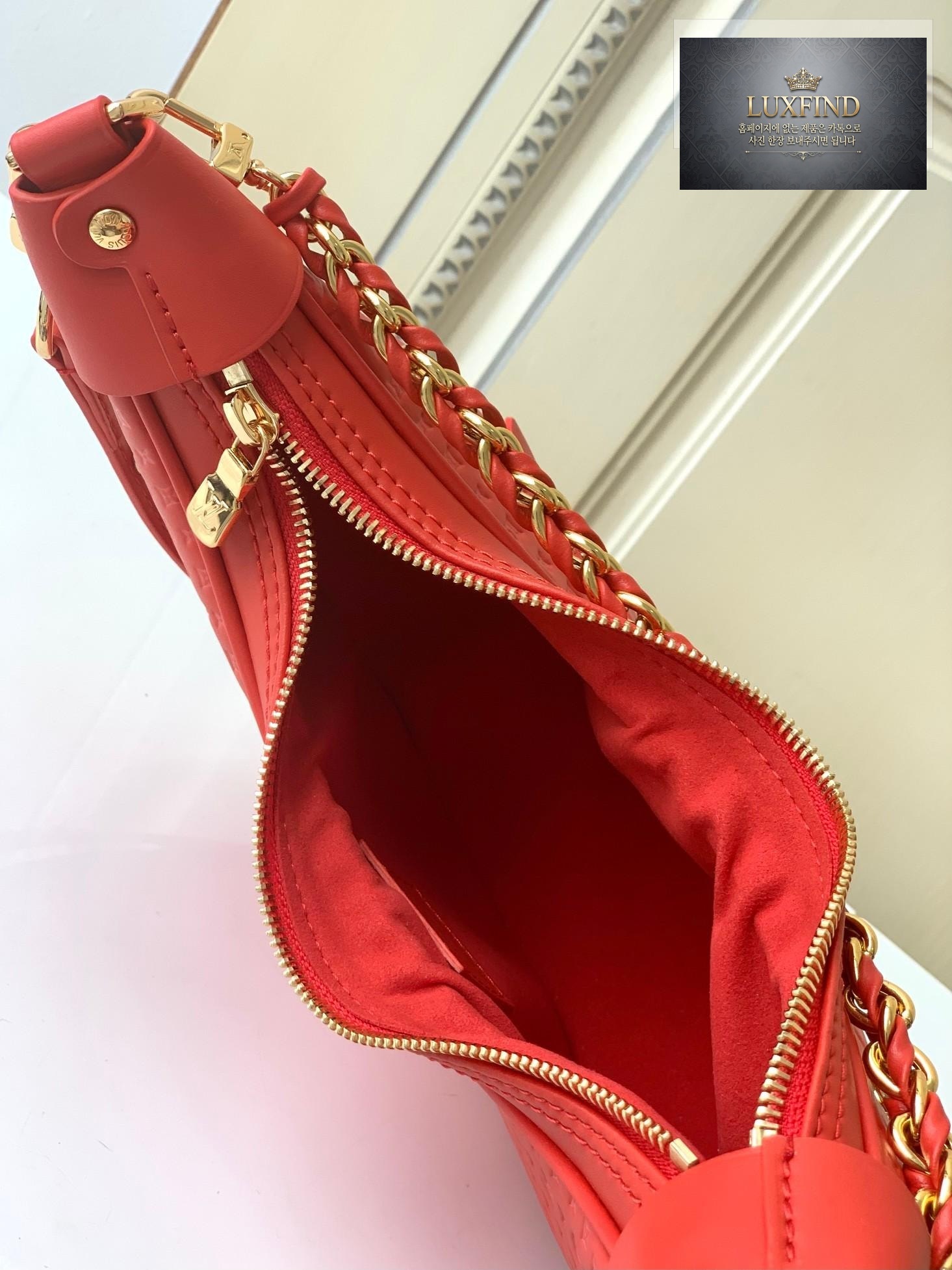 Louis Vuitton Loop H27