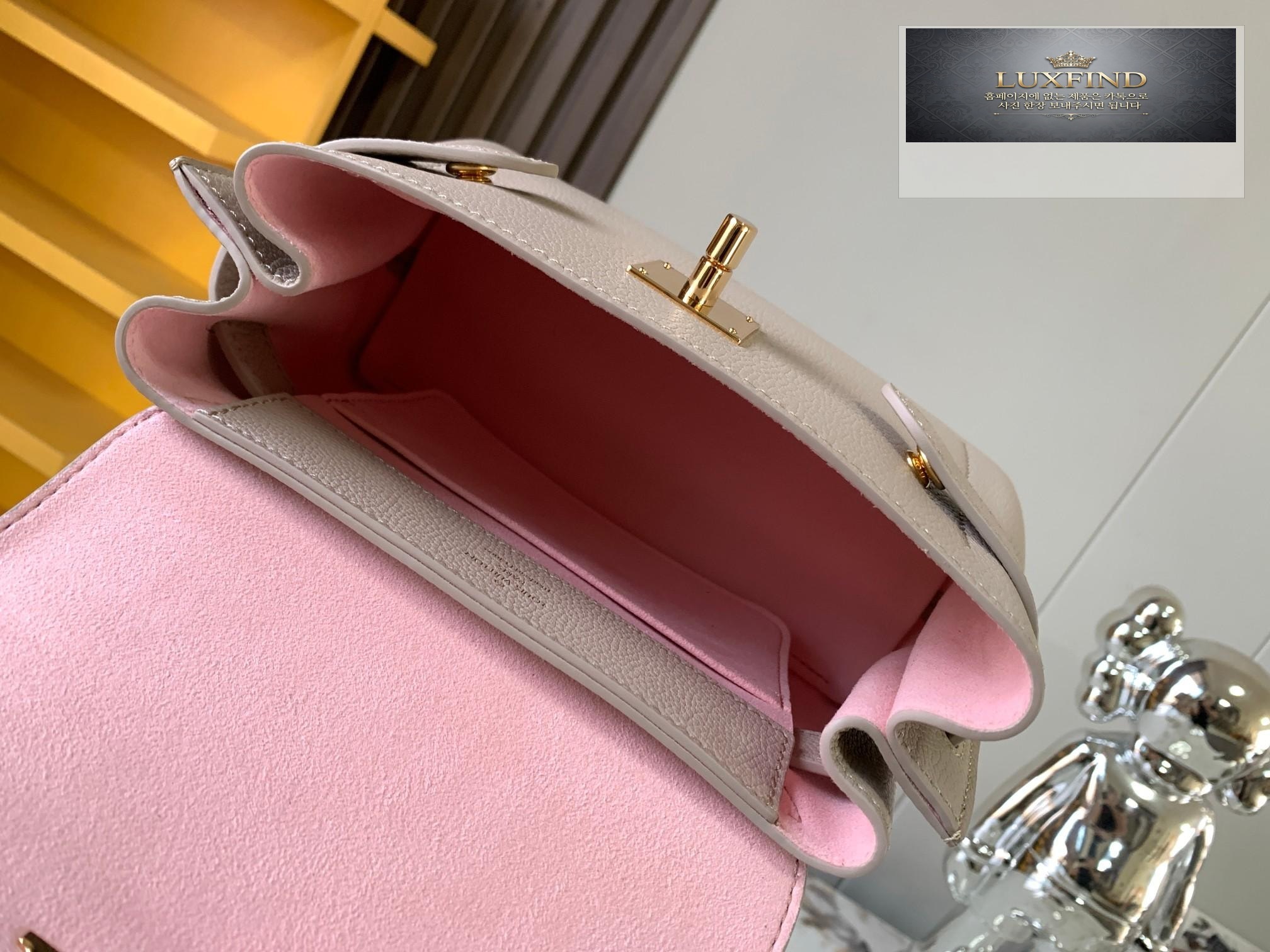 Louis Vuitton Lock Me Ever Mini