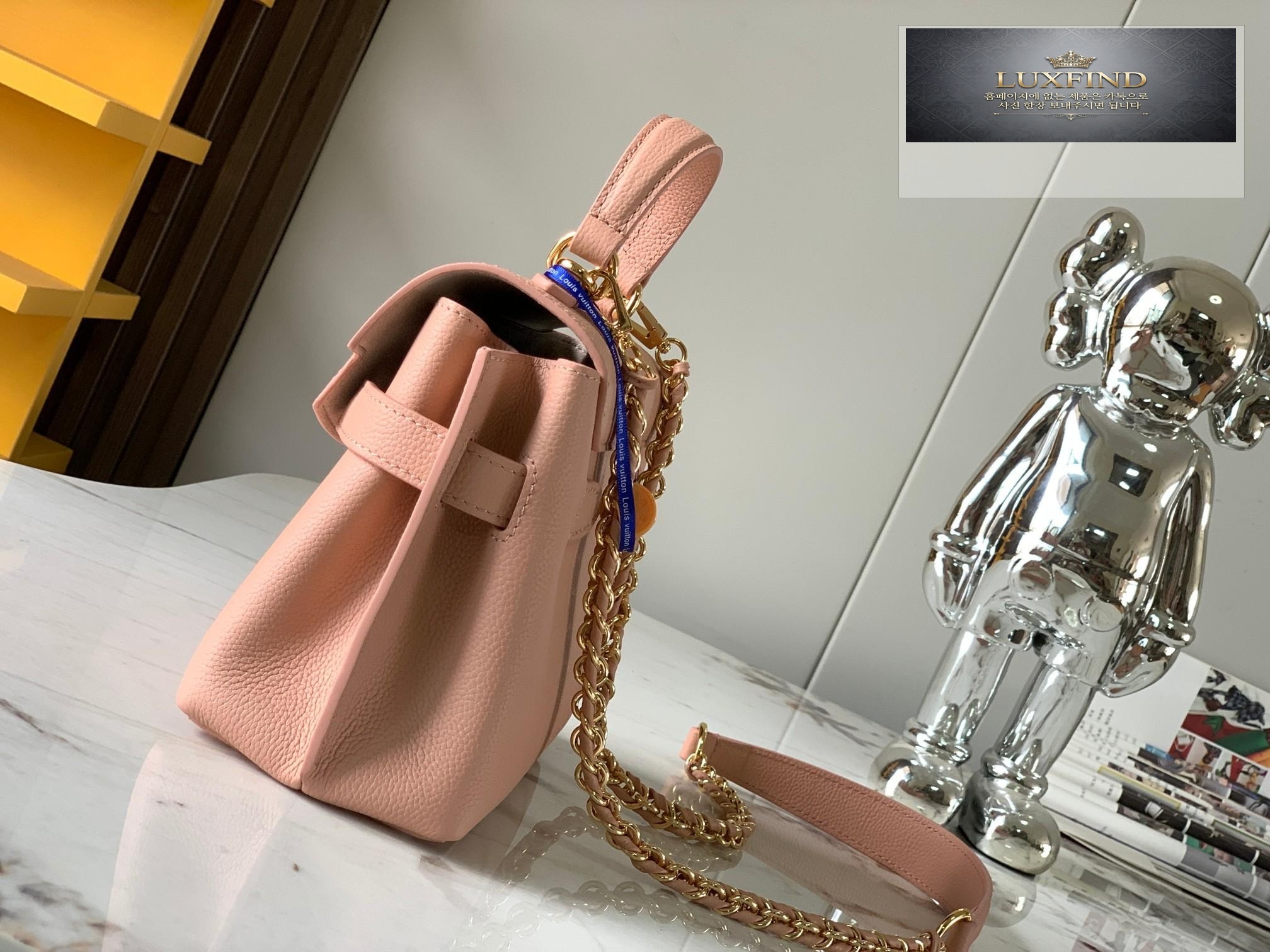 Louis Vuitton Lock Me Ever Mini