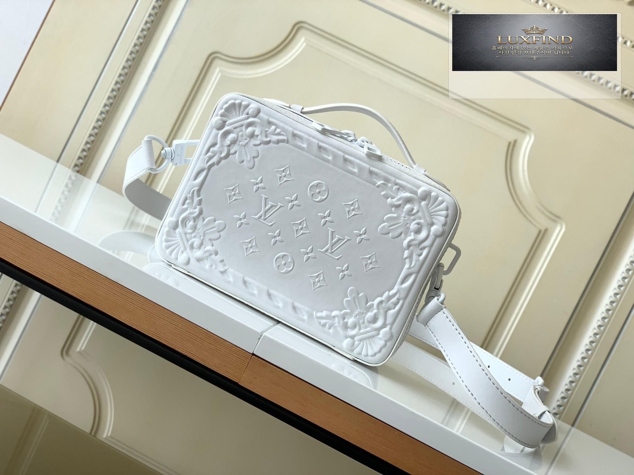 Louis Vuitton Handle Soft Trunk