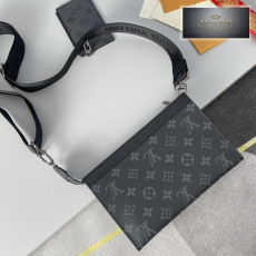 Louis Vuitton Gaston Wearable Wallet