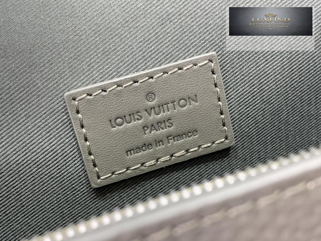 Louis Vuitton Fastline Wearable Wallet