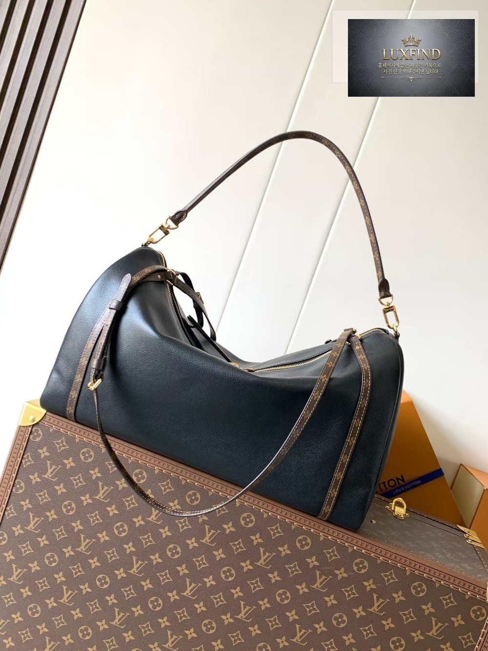 Louis Vuitton Express Travel