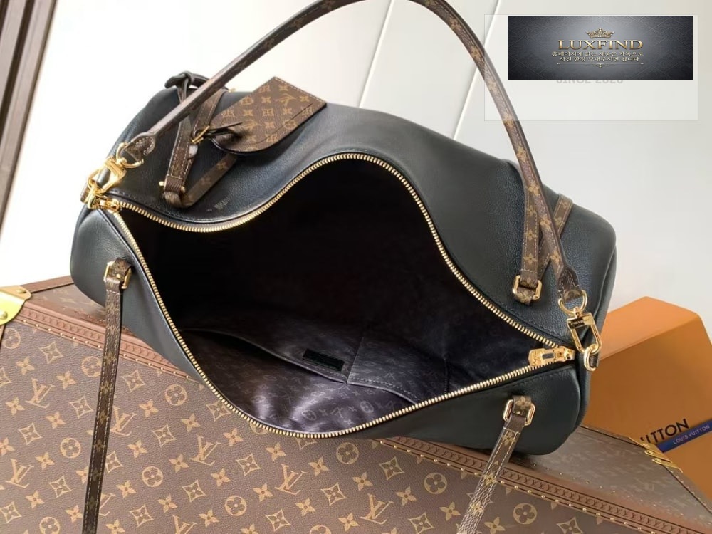 Louis Vuitton Express Travel