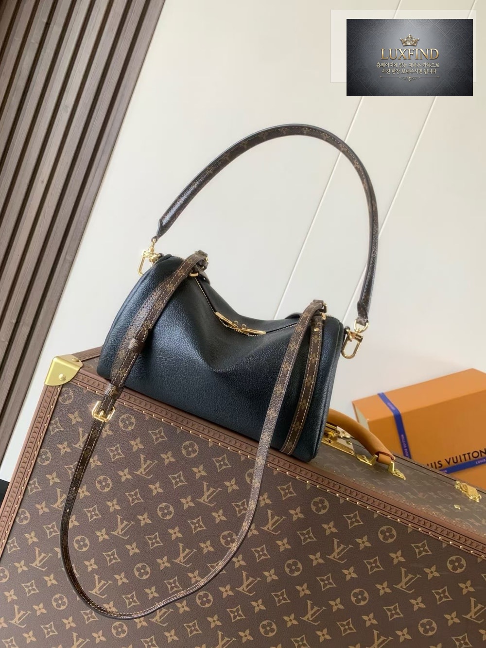 Louis Vuitton Express PM