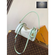 Louis Vuitton Express PM