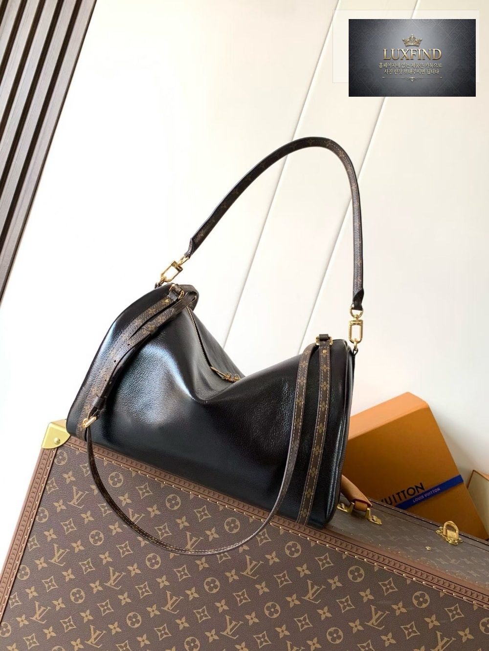 Louis Vuitton Express MM