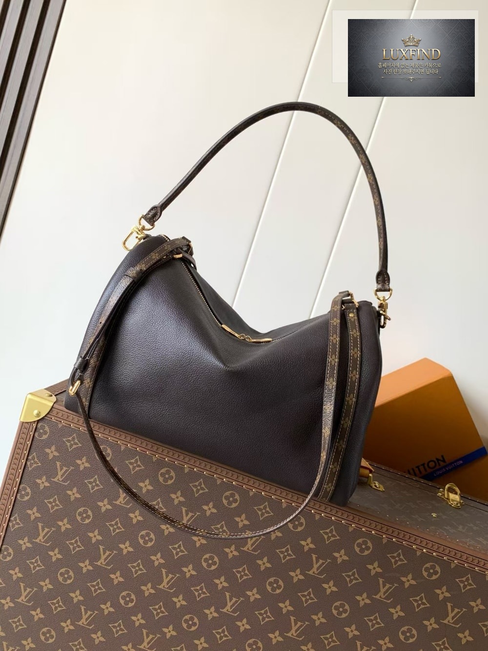 Louis Vuitton Express MM