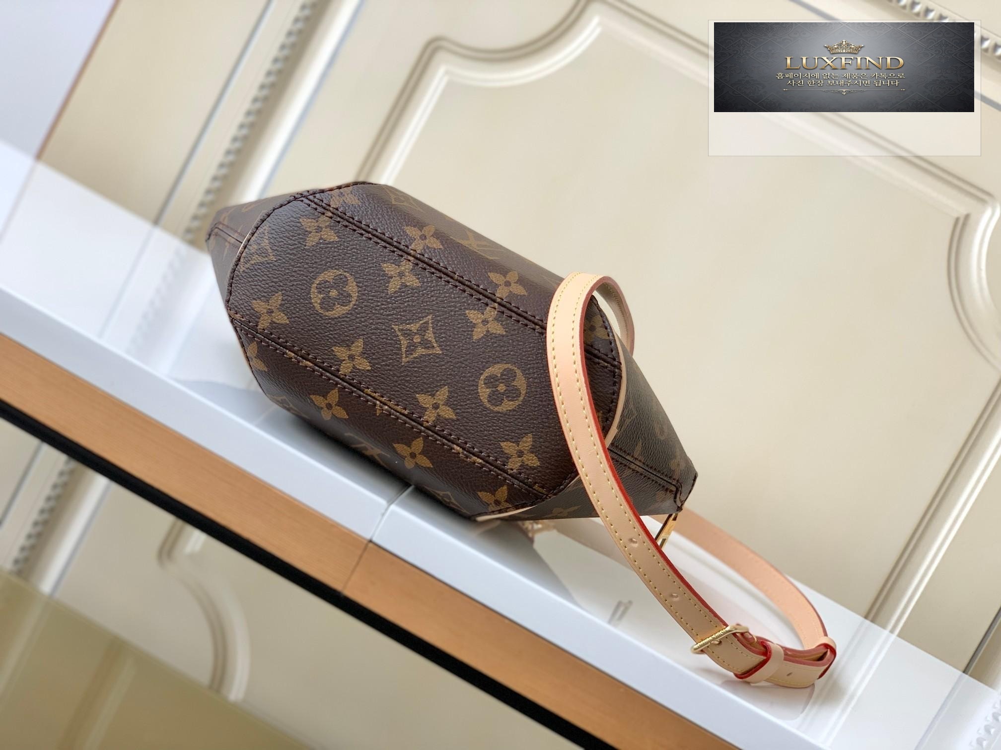 Louis Vuitton Ellipse PM