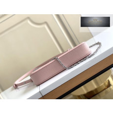 Louis Vuitton Easy Pouch on Strap Epi