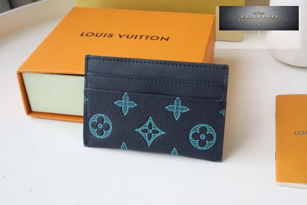 Louis Vuitton M82322