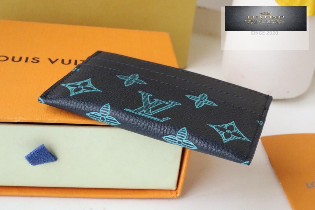 Louis Vuitton M82322