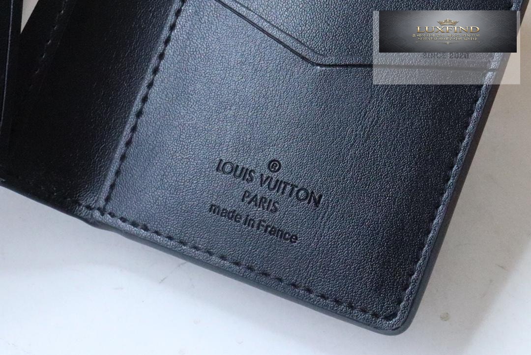 Louis Vuitton M82297