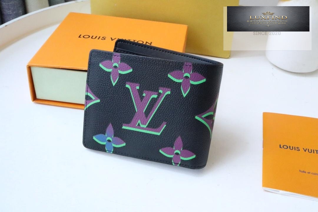 Louis Vuitton M82297